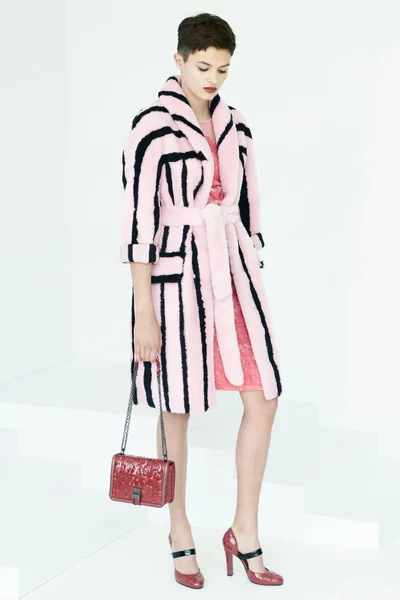 Look 24